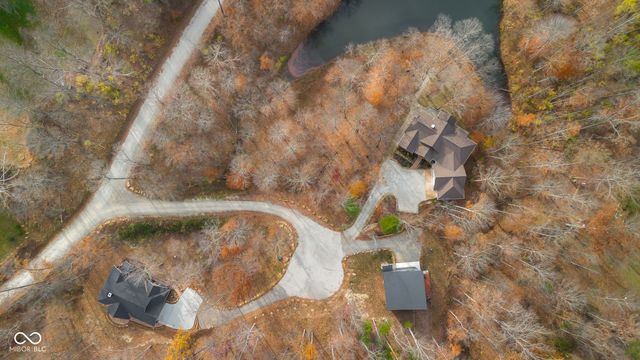 205 Woods Trail, Nashville, IN 47448