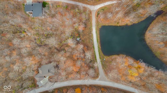 205 Woods Trail, Nashville, IN 47448