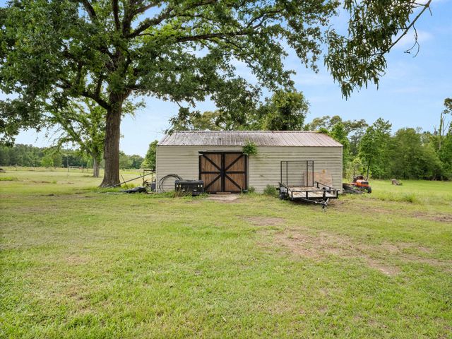 438 Billy Young, Sugartown, LA 70662