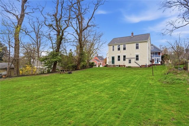 48 Constitution Street 1, Bristol, RI 02809