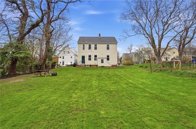 48 Constitution Street 1, Bristol, RI 02809