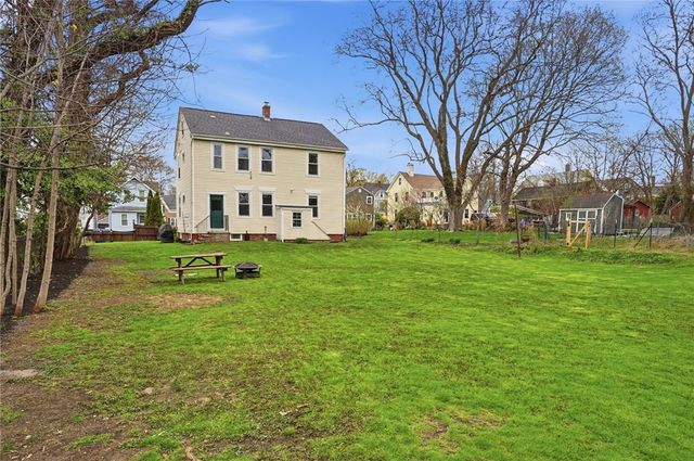 48 Constitution Street 1, Bristol, RI 02809