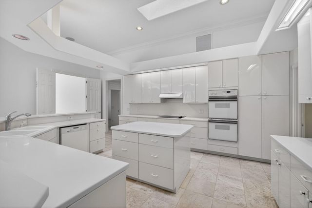18288 SE Heritage Drive, Jupiter, FL 33469