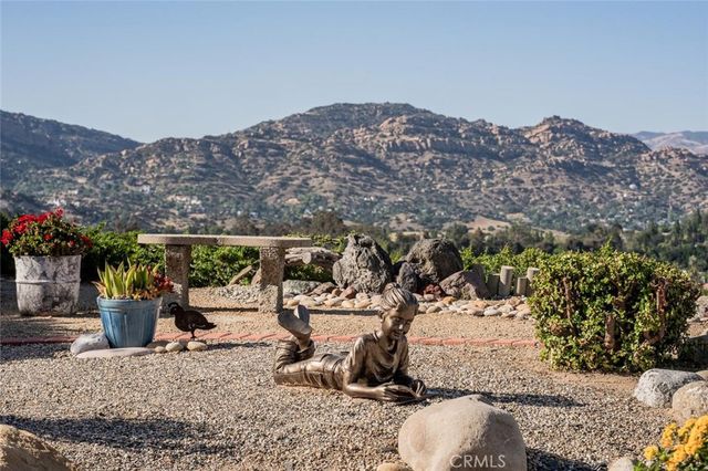 23707 Sandalwood Street, West Hills, CA 91307