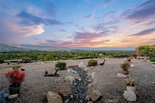 23707 Sandalwood Street, West Hills, CA 91307