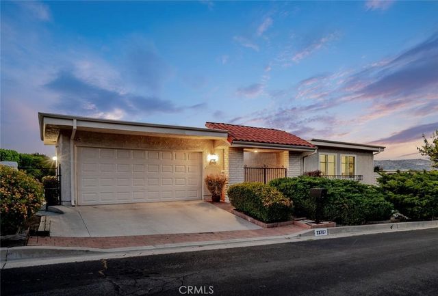 23707 Sandalwood Street, West Hills, CA 91307