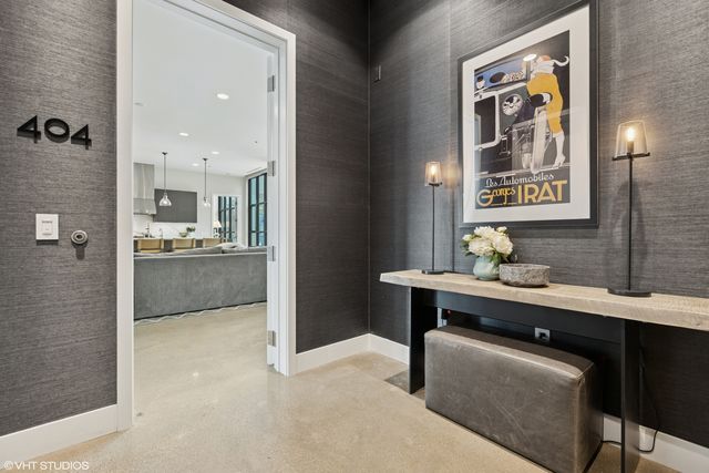 900 W Washington Boulevard 404, Chicago, IL 60607