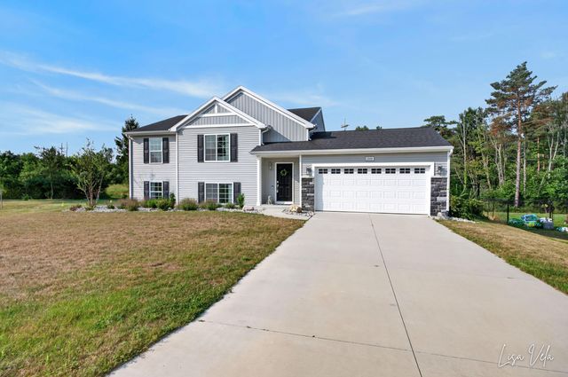 1309 Waterpoint Court, Whitehall City, MI 49461