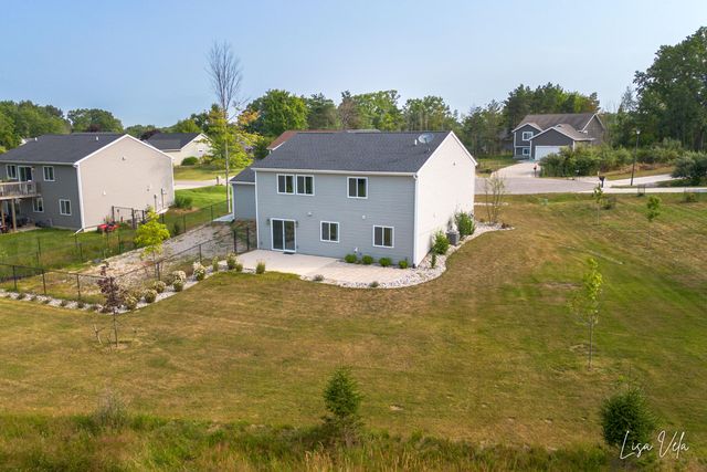 1309 Waterpoint Court, Whitehall City, MI 49461