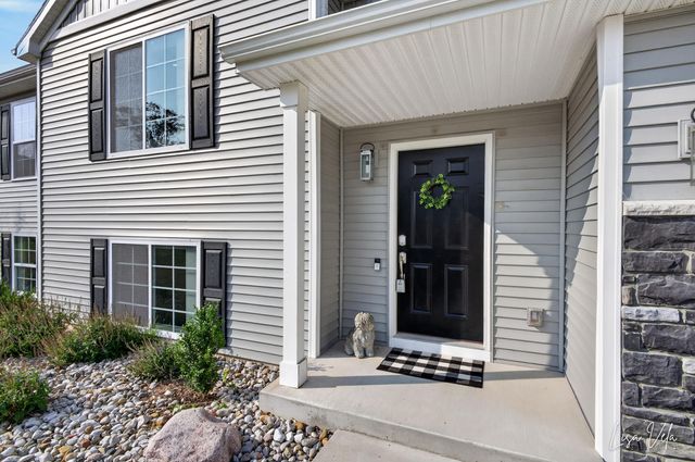 1309 Waterpoint Court, Whitehall City, MI 49461