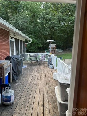 213 E 3rd Street, Salisbury, NC 28146
