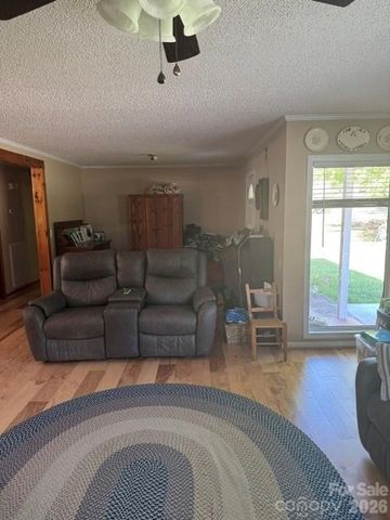 213 E 3rd Street, Salisbury, NC 28146