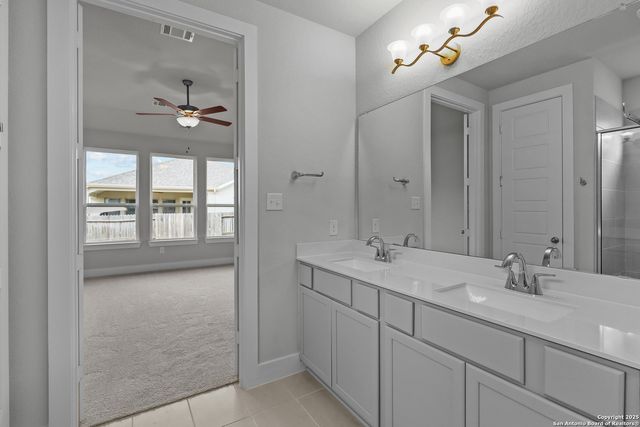 1844 Bighorn Trail, New Braunfels, TX 78132