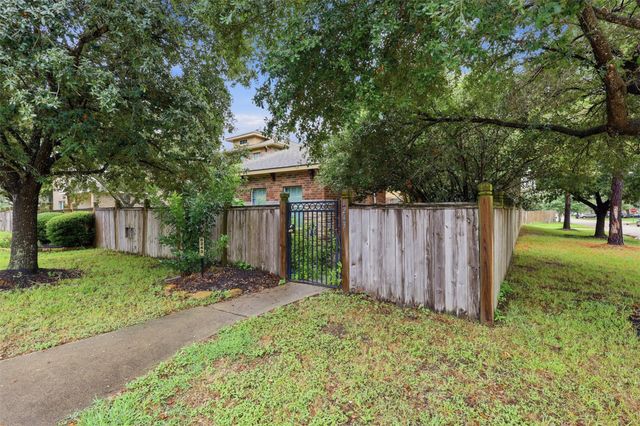 8243 Gran Villa Drive, Cypress, TX 77433