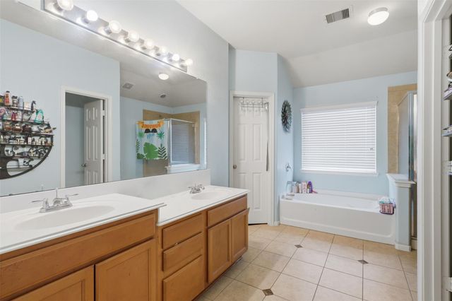 8243 Gran Villa Drive, Cypress, TX 77433