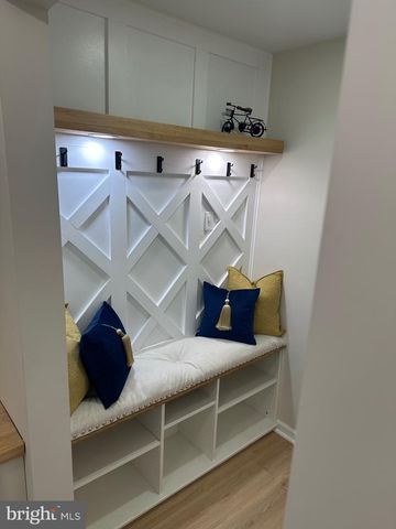 146 ARBOR MEADOW DR, Sicklerville, NJ 08081