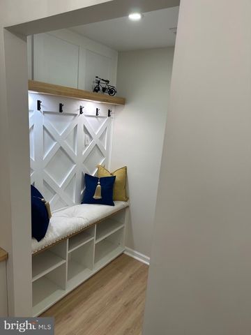 146 ARBOR MEADOW DR, Sicklerville, NJ 08081