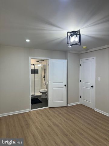 146 ARBOR MEADOW DR, Sicklerville, NJ 08081