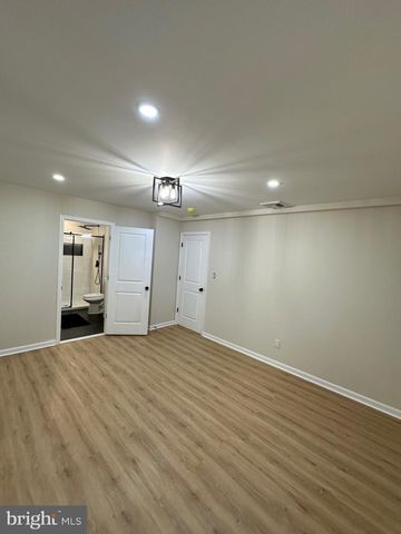 146 ARBOR MEADOW DR, Sicklerville, NJ 08081