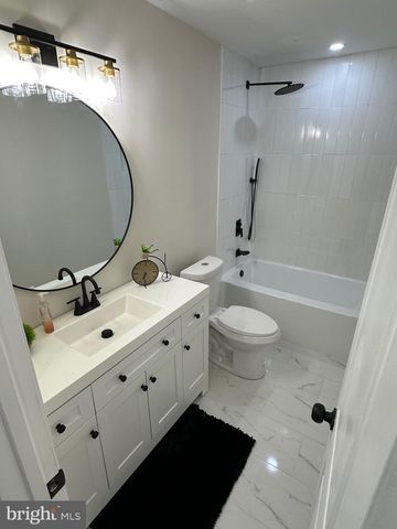 146 ARBOR MEADOW DR, Sicklerville, NJ 08081