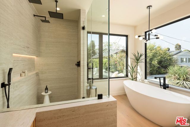 12035 Navy Street, Los Angeles, CA 90066