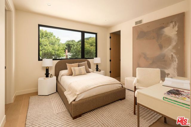 12035 Navy Street, Los Angeles, CA 90066
