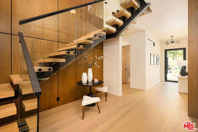 12035 Navy Street, Los Angeles, CA 90066