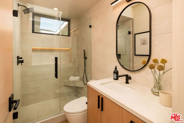 12035 Navy Street, Los Angeles, CA 90066