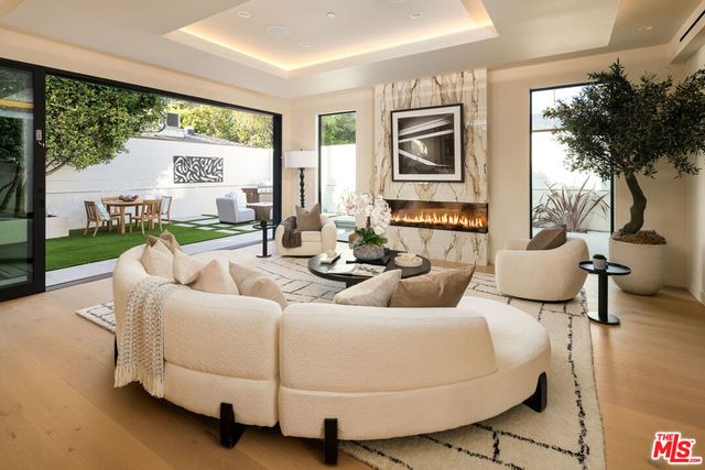 12035 Navy Street, Los Angeles, CA 90066