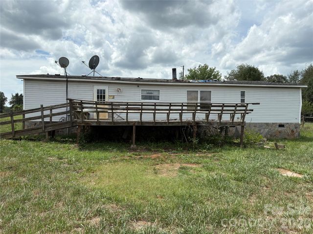 5954 Charlie Little Road, Claremont, NC 28610