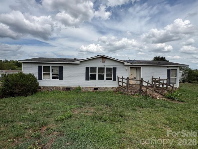 5954 Charlie Little Road, Claremont, NC 28610