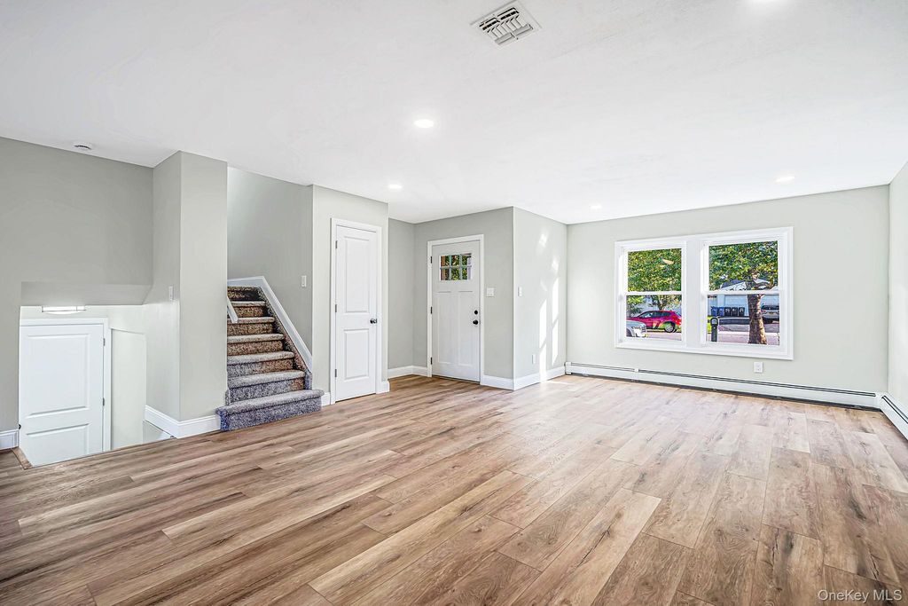 87 Sequoia Drive, Coram, NY 11727 — photo 5