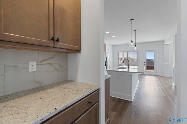 8375 Anslee Way NW, Huntsville, AL 35806