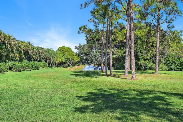 6121 Wildcat Run, West Palm Beach, FL 33412