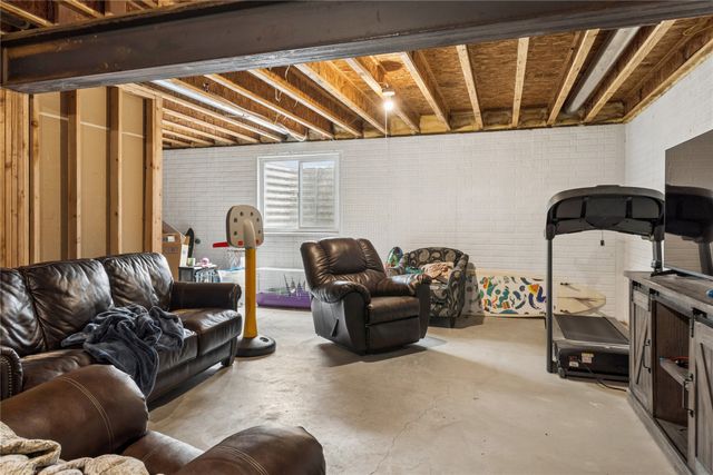 1201 Michael Street SE, Bondurant, IA 50035