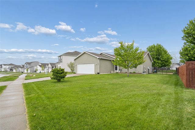 1201 Michael Street SE, Bondurant, IA 50035