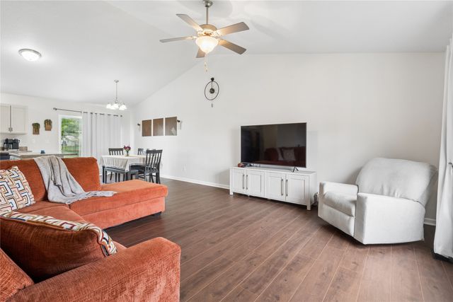 1201 Michael Street SE, Bondurant, IA 50035