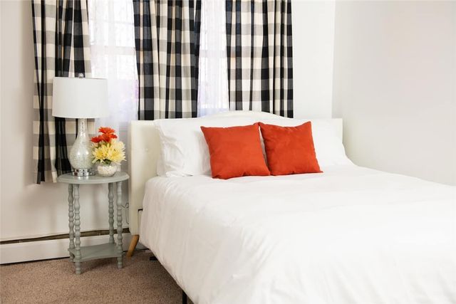 275 West Main Road 2, Middletown, RI 02842