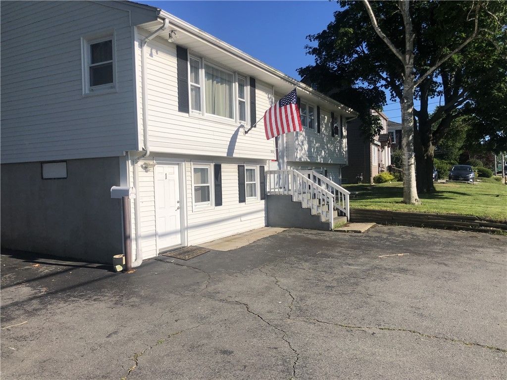 275 West Main Road 2, Middletown, RI 02842