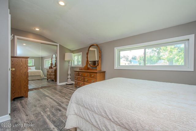 901 Riverside Dr, Louisville, KY 40207