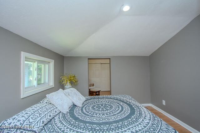 901 Riverside Dr, Louisville, KY 40207