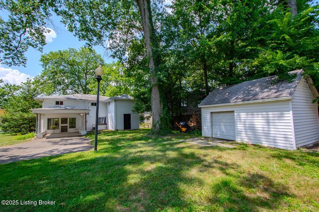 901 Riverside Dr, Louisville, KY 40207