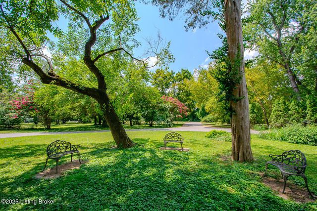 901 Riverside Dr, Louisville, KY 40207