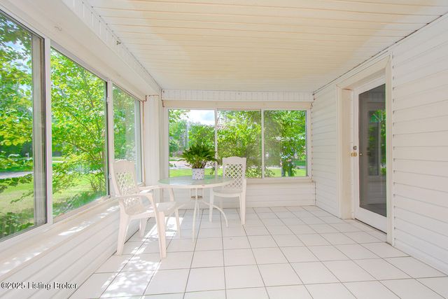 901 Riverside Dr, Louisville, KY 40207