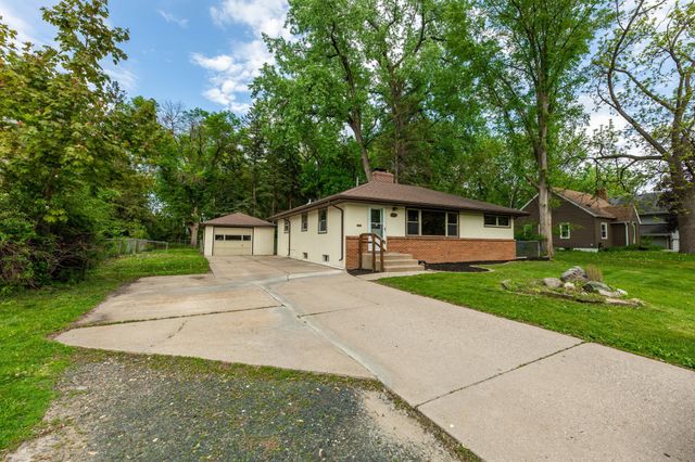 3947 Hayes Street NE, Columbia Heights, MN 55421