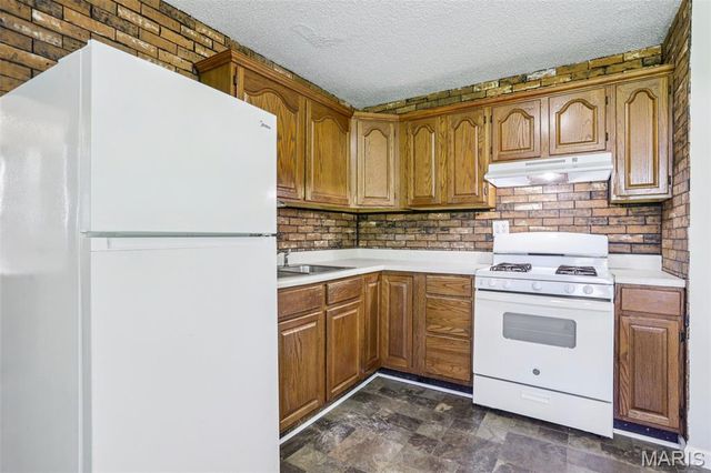 12373 Santa Maria Drive, St Louis, MO 63138