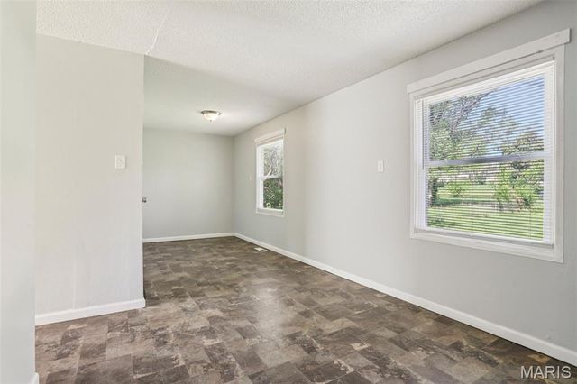12373 Santa Maria Drive, St Louis, MO 63138