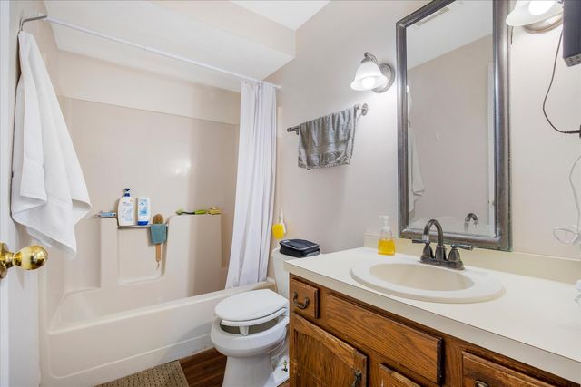 2 Englewood Drive APT A5, Harwich, MA 02645