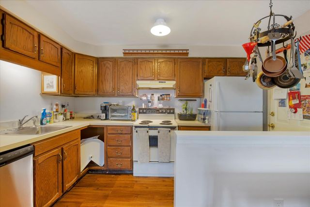 2 Englewood Drive APT A5, Harwich, MA 02645