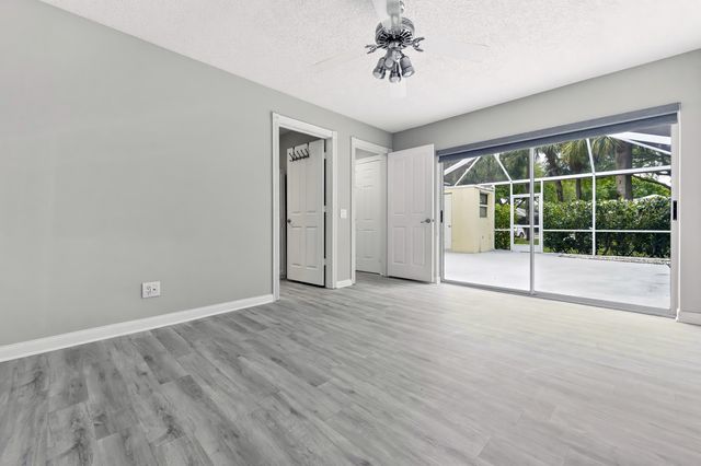 4904 Lake Catherine Drive, Palm Beach Gardens, FL 33403